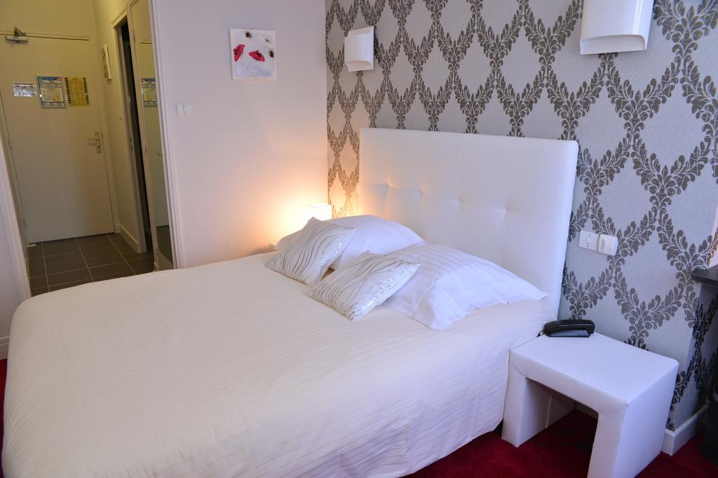 Hotel Le Square Aurillac Zewnętrze zdjęcie